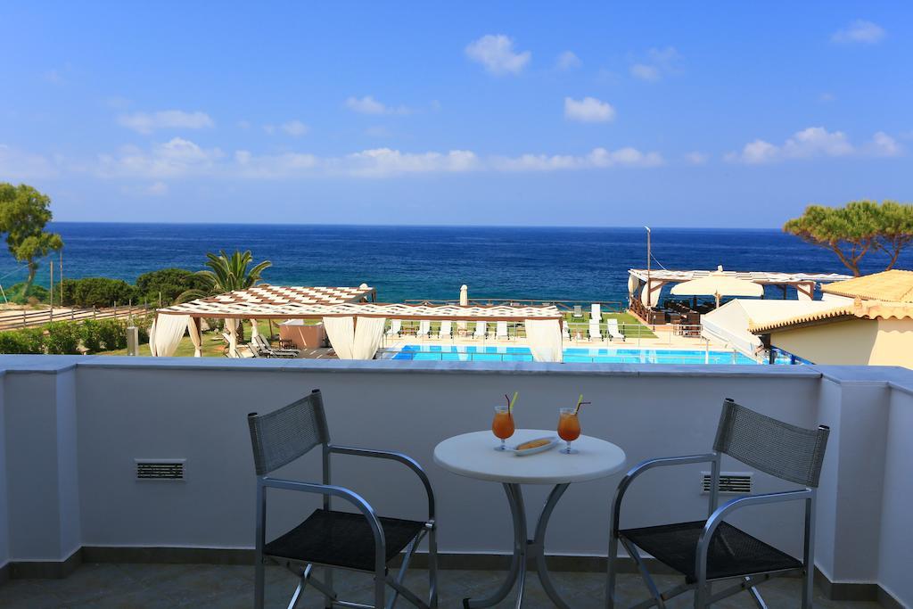 Mesogeios Hotel Marathopoli Zimmer foto