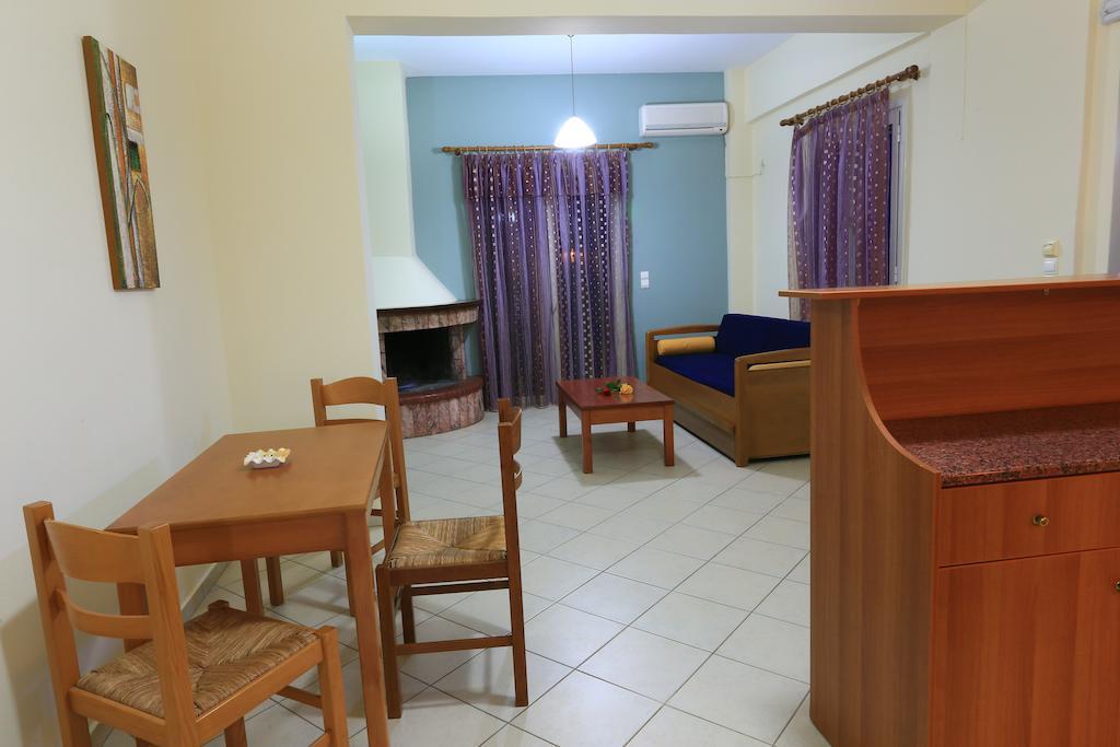 Mesogeios Hotel Marathopoli Zimmer foto